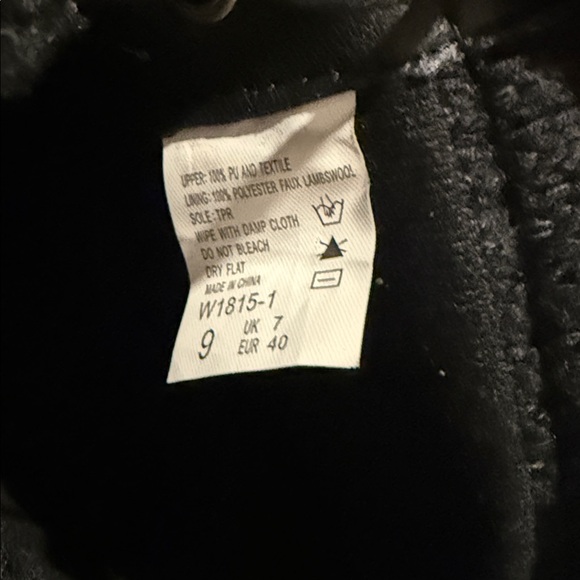 Women's Black and Cream Ankle Boots Sz 9 worn only once! - Picture 5 of 6